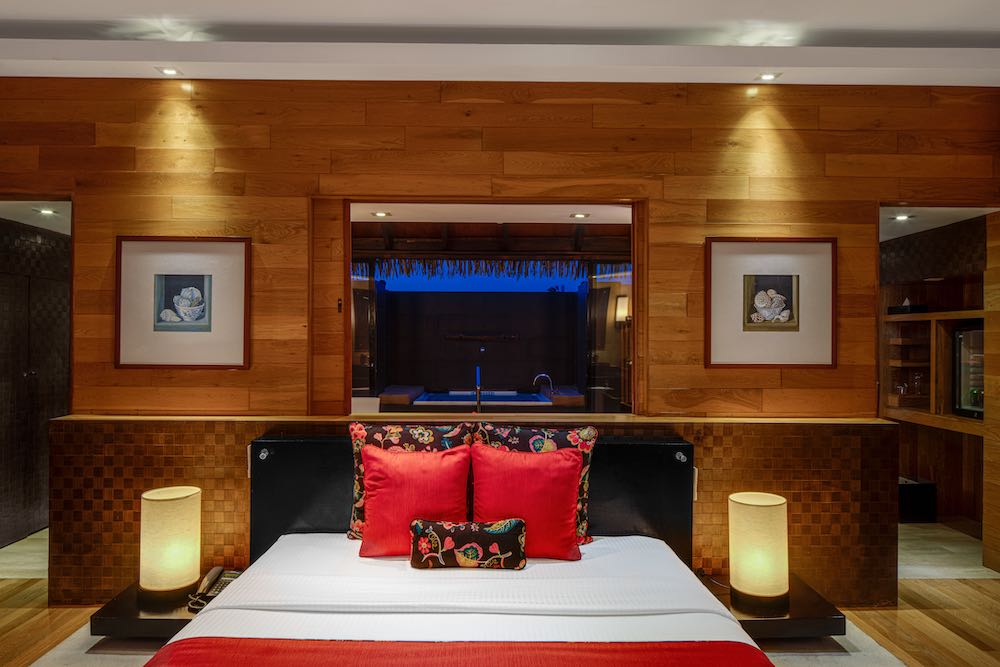 Honeymoon Suite with Private Pool photo 9